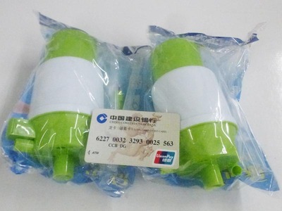 高效便捷的手壓式飲水器 原理、特點與選購指南