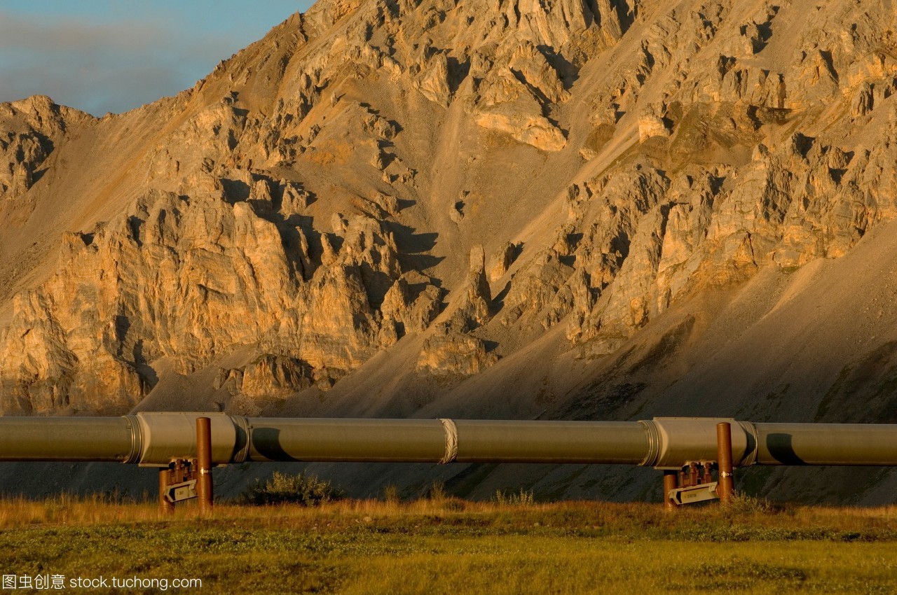 阿拉斯加輸油管道 北極能源動(dòng)脈的挑戰(zhàn)與成就